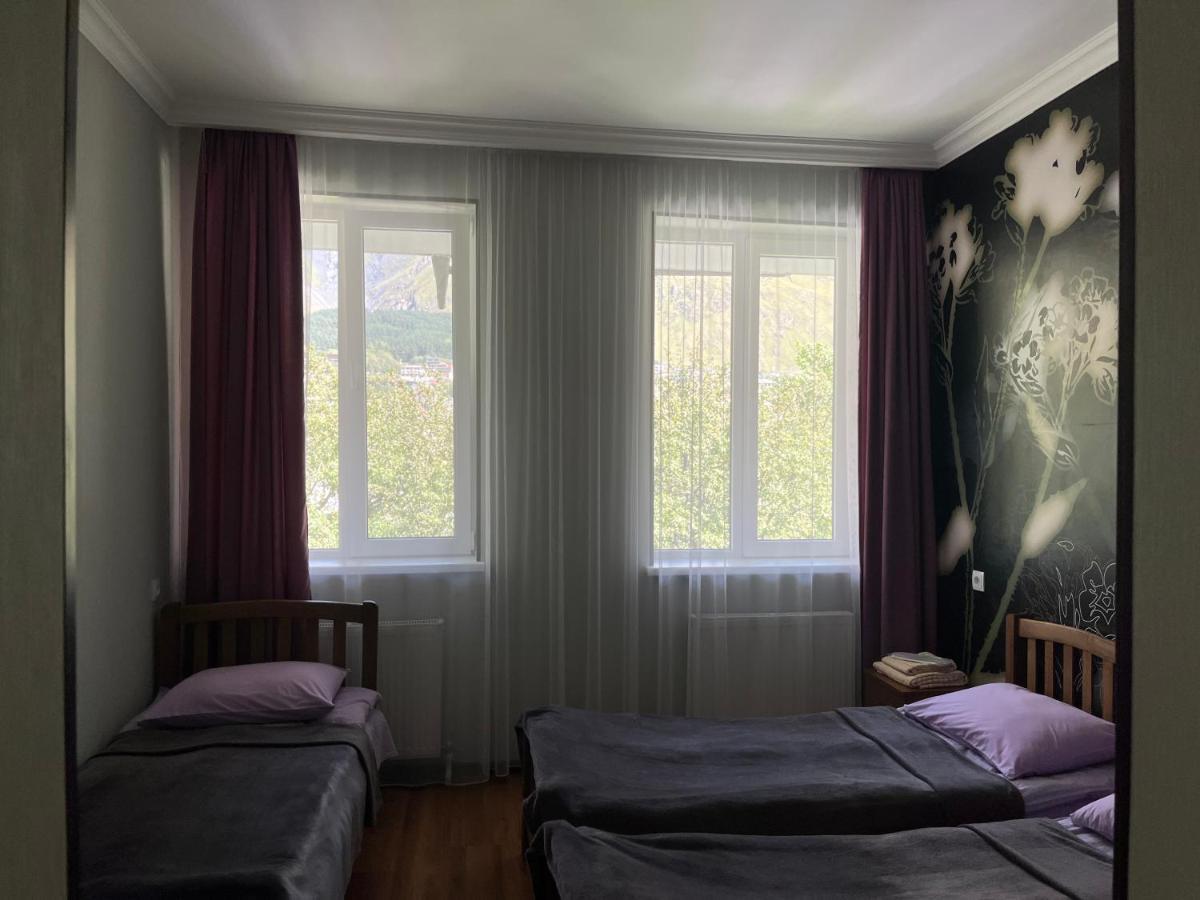Guest House Demma Казбеги Екстериор снимка